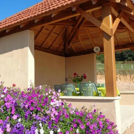 Holiday home Cosy Avec Cheminee, Animaux Acceptes Et Grande Terrasse - Fr-1-496-221